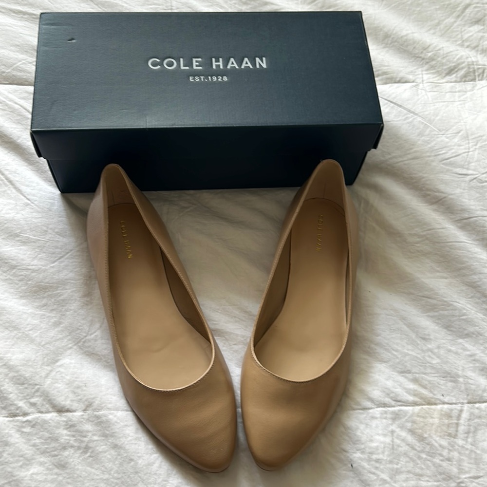 Call Haan, leather neutral flats